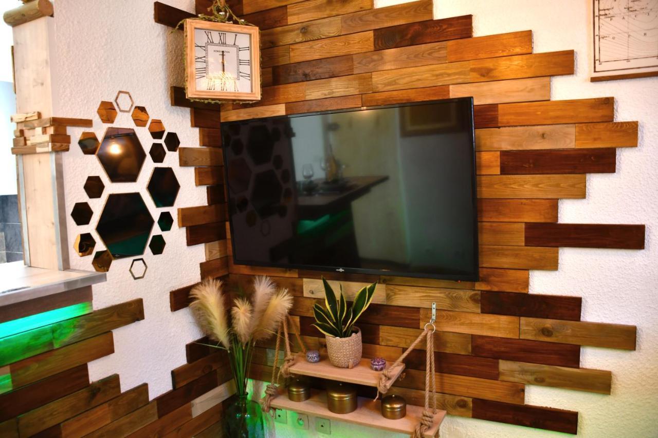 La Cahute H24,Cosy,Port,Plage,Wifi,Netflix La Seyne-sur-Mer Bagian luar foto